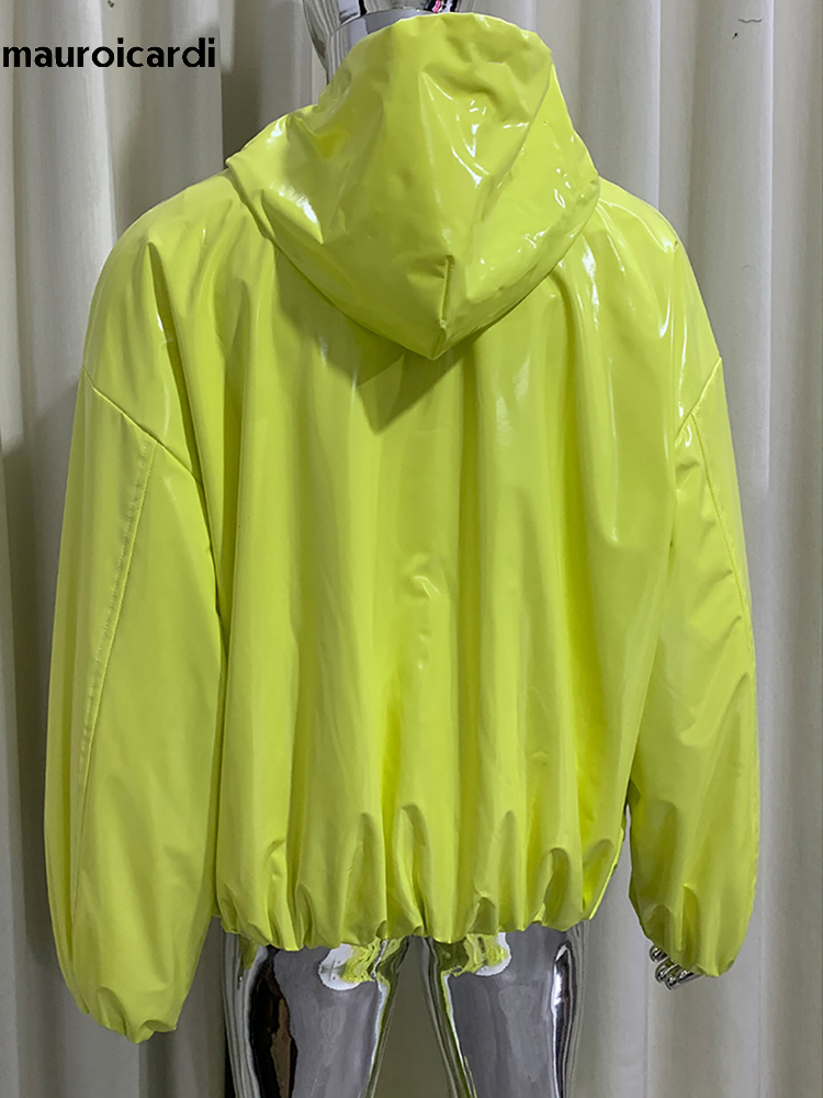 Giacca in Pelle Lucida Oversiz - Streetwear Clothing Brands recensione e prezzo